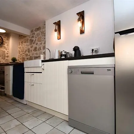 Kuca Dida Grga Муртер